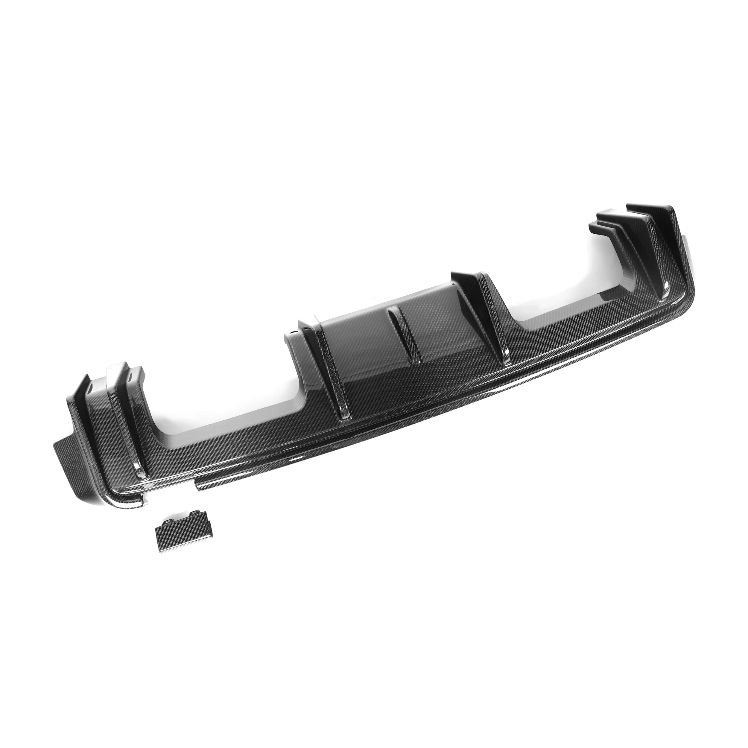 BMW M3 G80 G81 / M4 G82 G83 Prepreg-carbon 3D Style Diffusor von OPTIC (2021+)