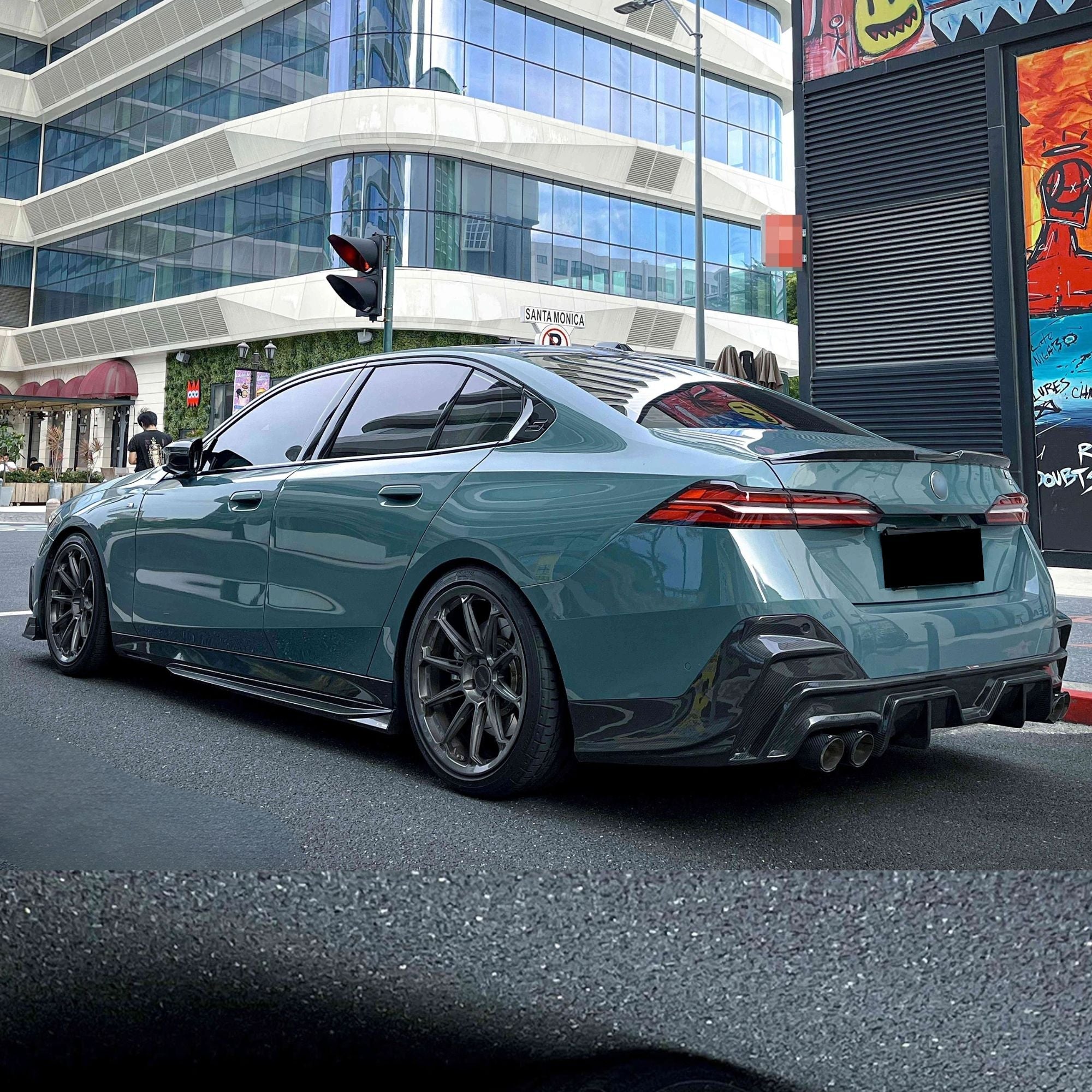 BMW 5er G60 G61 Prepreg-carbon Tk Style Diffusor von OPTIC (2024+)