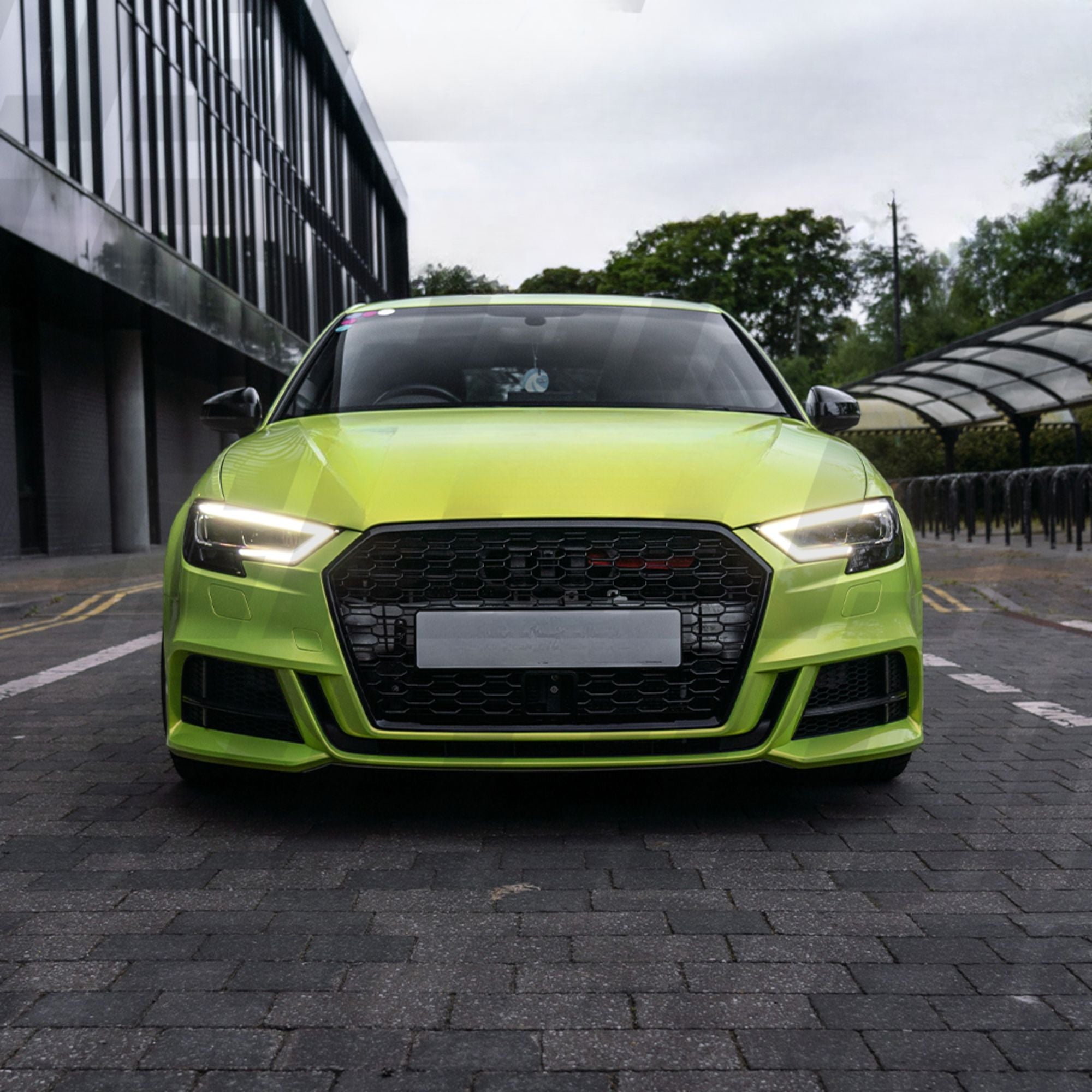 Audi A3/S3 8V RS3 Style Hochglanz Schwarze Wabengrill (2016-2020)