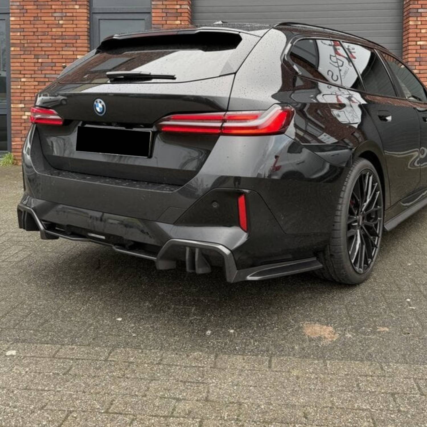 BMW 5er G60 G61 Prepreg-carbon MP-Stil Diffusor von OPTIC (2024+)