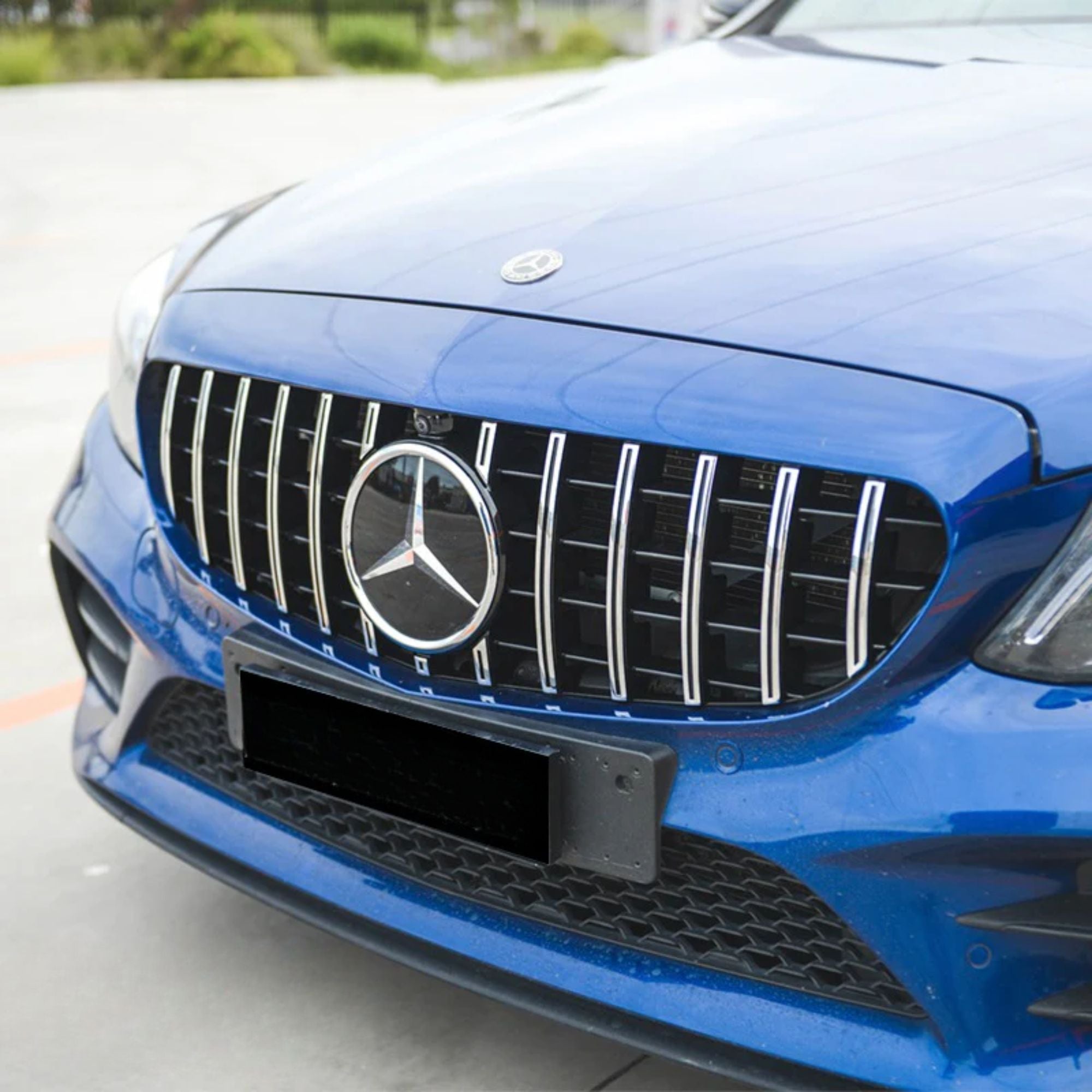 Mercedes C-Klasse W205/C205 Hochglanz Schwarze Panamericana GT Style Grill (2019-2021)