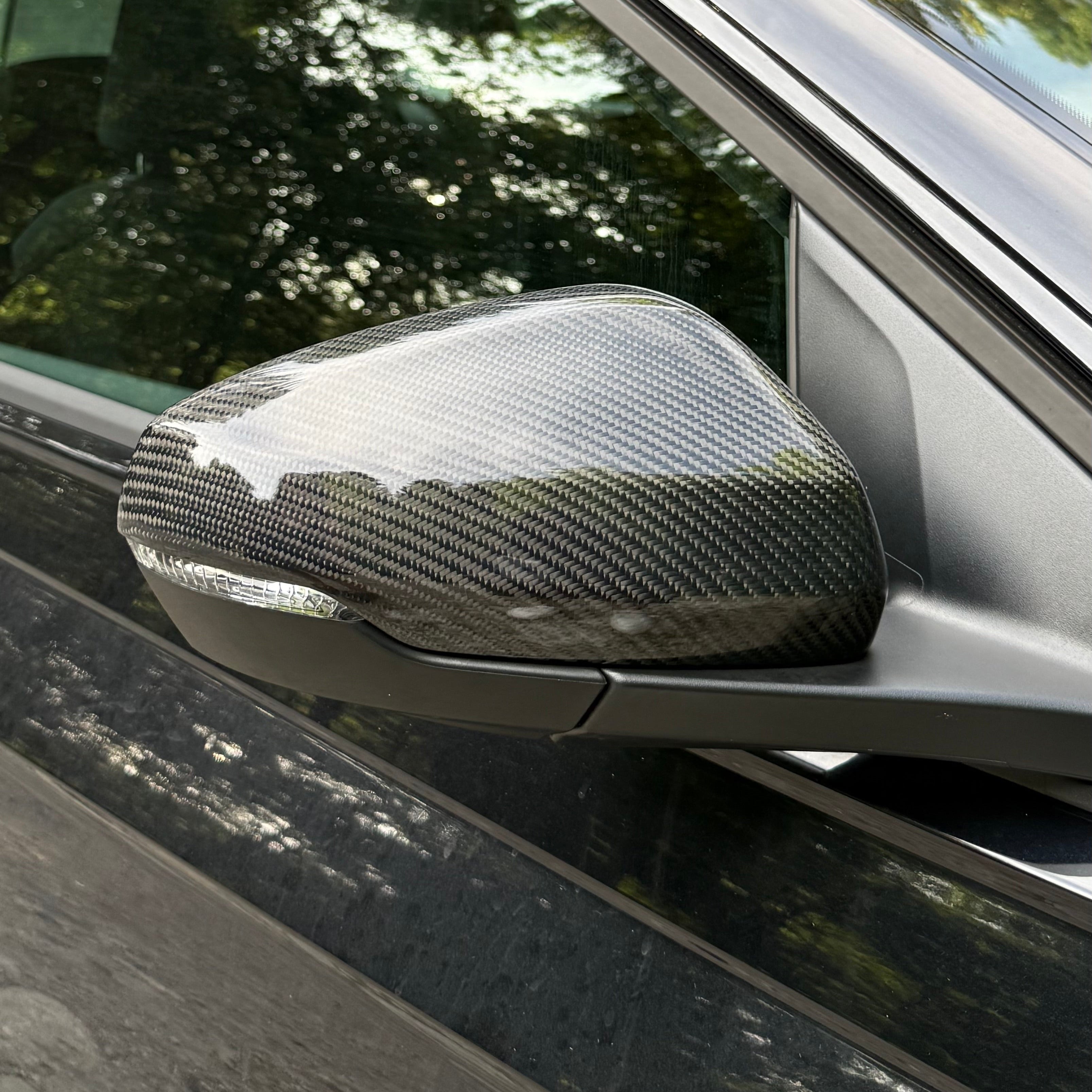 VW Polo MK6 Spiegelkappen aus Carbon (2018+)