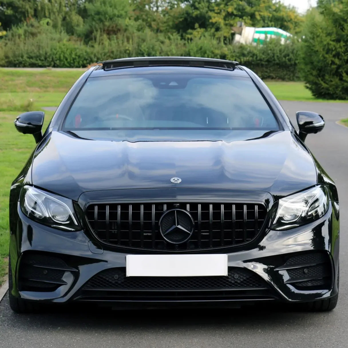 Mercedes E-Klasse W213 Hochglanz Schwarze Chrom Panamericana GT Style Grill (2016-2020)